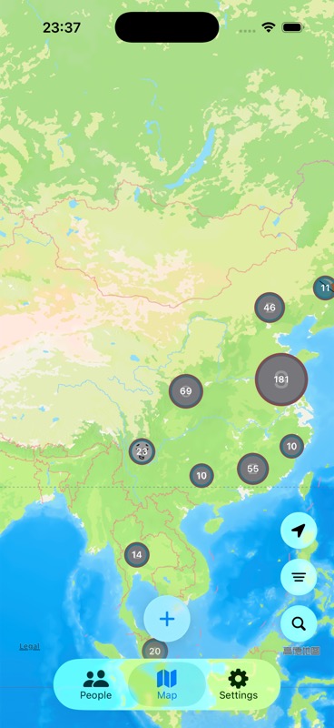 Mappamory 关系地图界面,显示多个地点上的头像聚合点